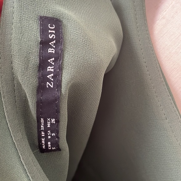 Excellent condition Zara Green Silky Dress - Picture 4 of 4